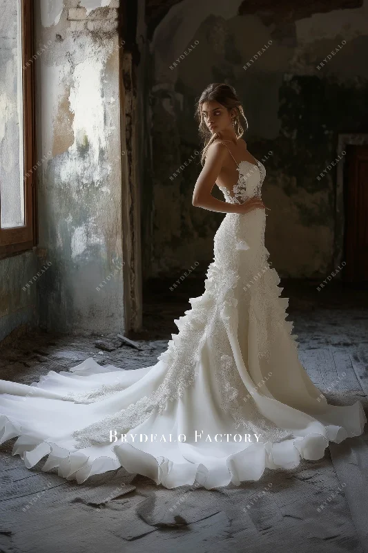 AI-inspired Beaded Lace Cutout Organza Ruffled Wedding Dress